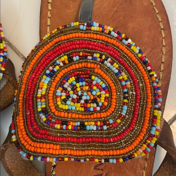 K. Lessman, eu 37 or US women’s 6.5, beaded brown leather flat sandals - Picture 6 of 6